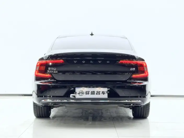 Volvo S90 2025 Model B5 Smart Range Deluxe Edition – фото 5