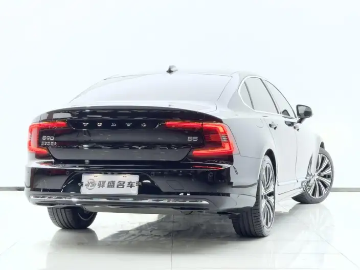 Volvo S90 2025 Model B5 Smart Range Deluxe Edition – фото 6