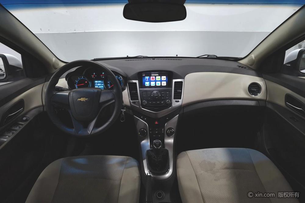 Chevrolet Cruze 2015 1.5L Classic SL MT – фото 12