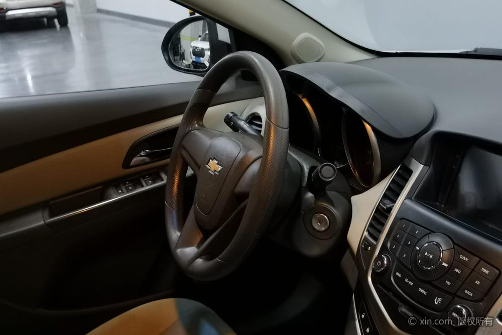Chevrolet Cruze 2015 1.5L Classic SL MT – фото 16