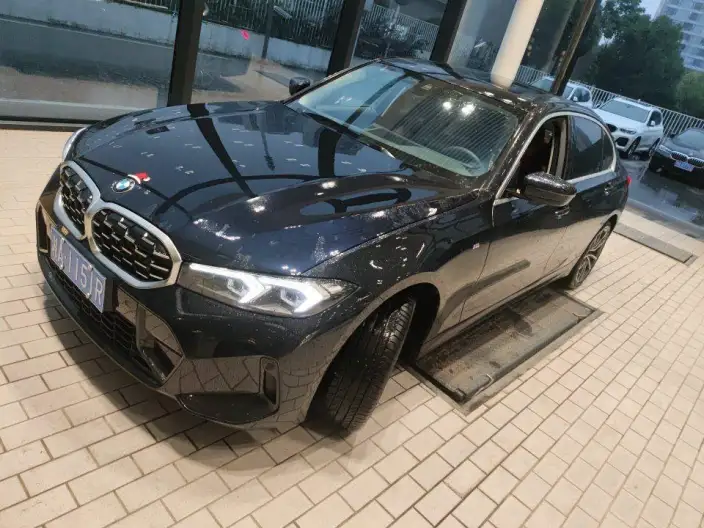 BMW 3 Series 2023 Model 325Li M Sports Set
