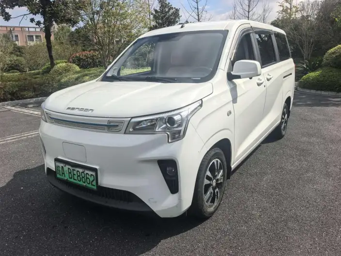 Fengguang E380 2022 Model Standard Edition - Comfort Model 5 seat – фото 1