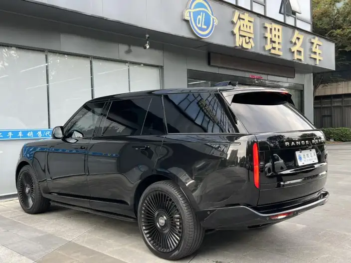 Range Rover 2025 Model 3.0 L6 400PS Shengshi Extended Edition