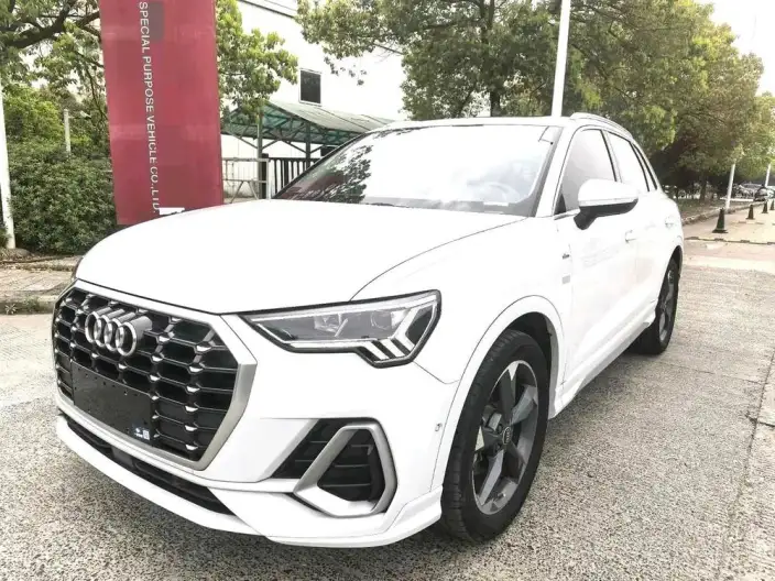 AUDI Q3 2022 Model 35 TFSI Fashion Dynamic Model