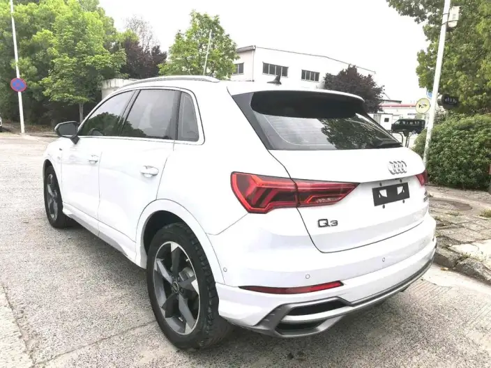 AUDI Q3 2022 Model 35 TFSI Fashion Dynamic Model