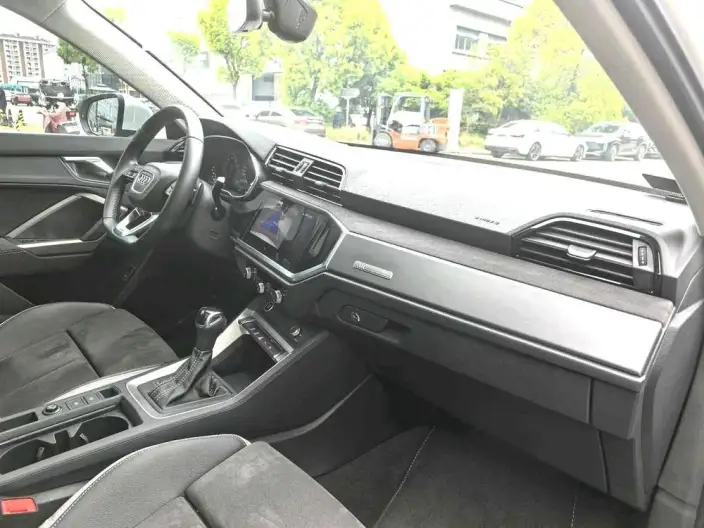 AUDI Q3 2022 Model 35 TFSI Fashion Dynamic Model – фото 8