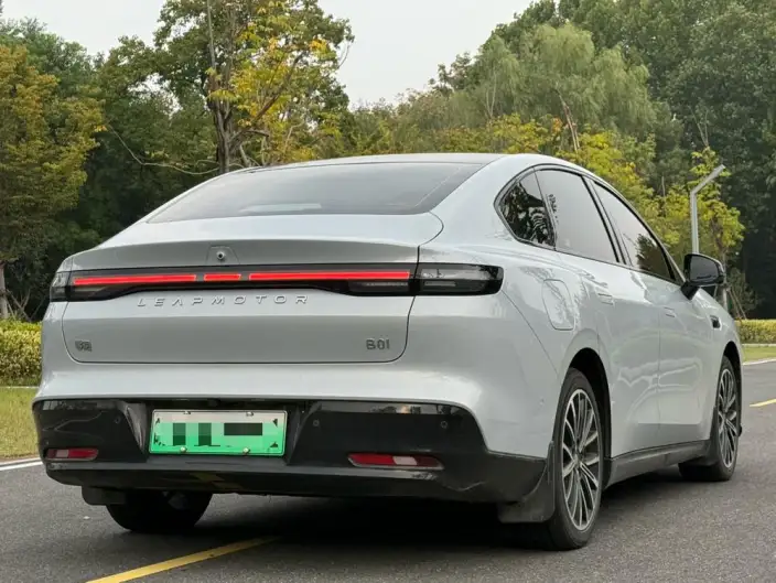 Leapmotor B01 2025 Model 650 Yuexiang Edition – фото 6