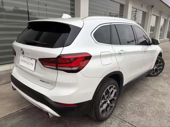 BMW X1 2022 Model sDrive25Li Leading Model – фото 5