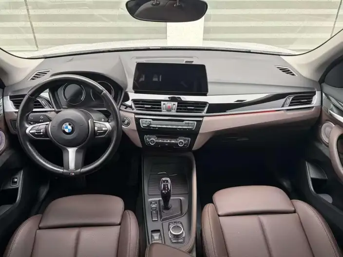 BMW X1 2022 Model sDrive25Li Leading Model – фото 8