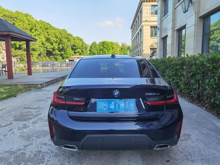 BMW 3 Series 2025 Model 325Li M Sports Set – фото 6