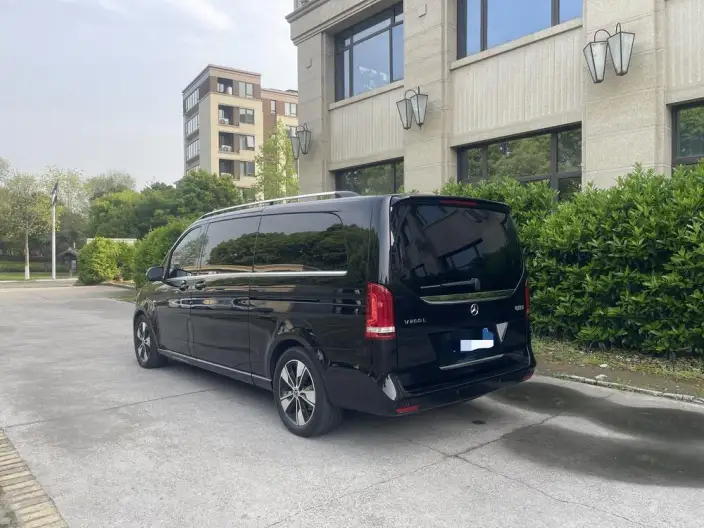 Mercedes-Benz V-Class 2022 Model V 260 L Long wheelbase Deluxe Edition
