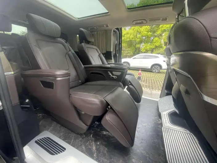 Mercedes-Benz V-Class 2022 Model V 260 L Long wheelbase Deluxe Edition – фото 8