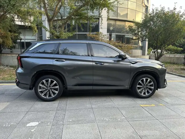 Changan CS75 PLUS 2023 Model Third generation 1.5T Automatic Luxury Model – фото 7