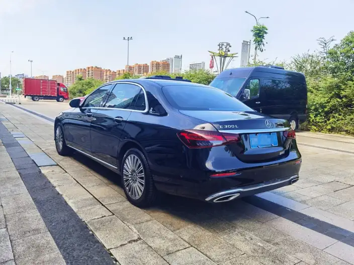 Mercedes-Benz E-Class 2022 Model Facelift II E 300 L Fashion Model sedan – фото 5