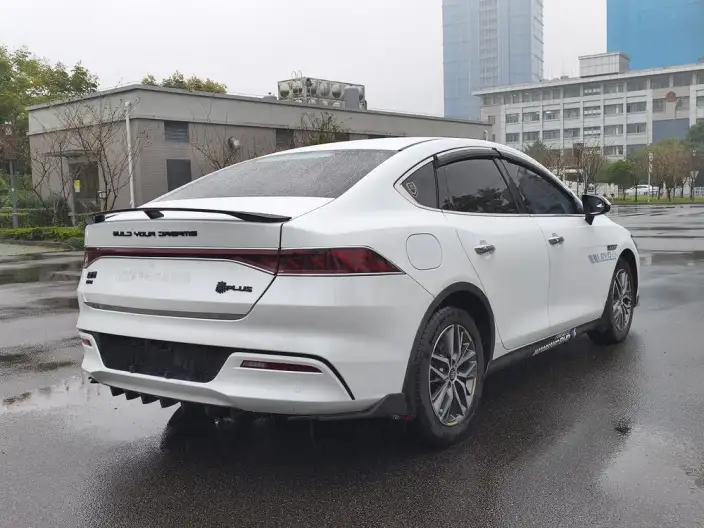 BYD Qin PLUS DM 2021 Model DM-i 55KM Noble Model – фото 6