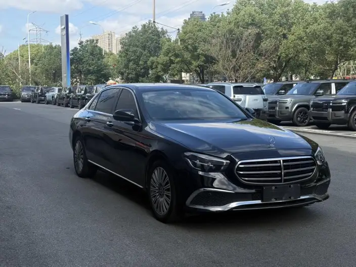 Mercedes-Benz E-Class 2022 Model E 300 L Fashion Model sedan