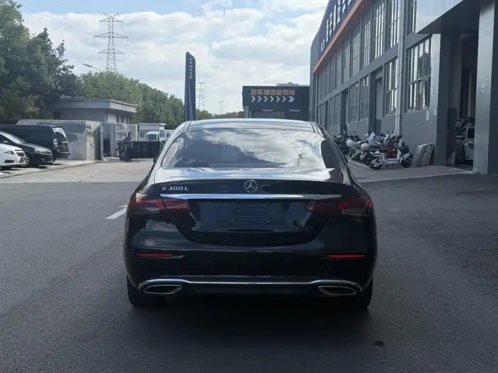 Mercedes-Benz E-Class 2022 Model E 300 L Fashion Model sedan