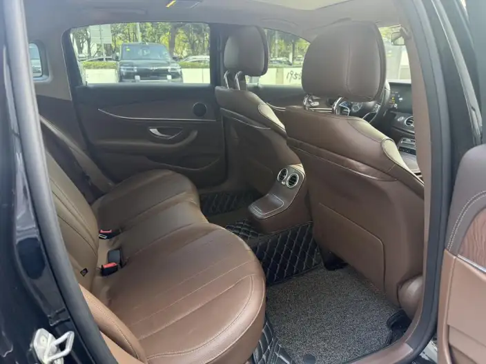 Mercedes-Benz E-Class 2022 Model E 300 L Fashion Model sedan – фото 7