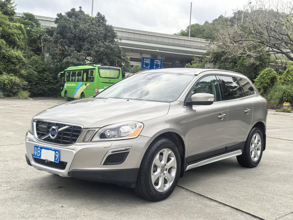 Volvo XC60 import 2013 модификация T5 Smart Elegance Edition – фото 1