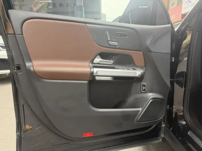 Mercedes-Benz GLB 2024 Model Facelift GLB 220 Fashion Model – фото 10