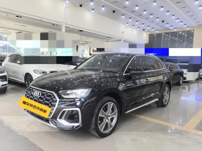 Audi Q5L 2022 Model Facelift 45T Luxury Dynamic Model – фото 1