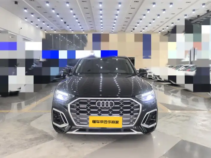 Audi Q5L 2022 Model Facelift 45T Luxury Dynamic Model – фото 2