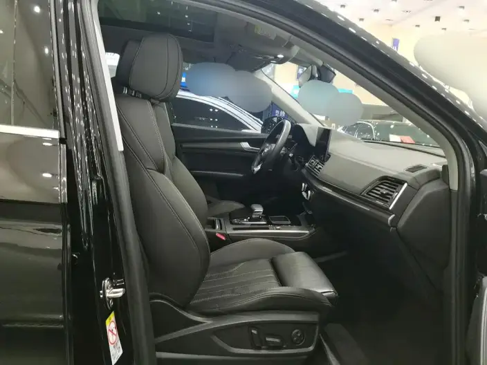 Audi Q5L 2022 Model Facelift 45T Luxury Dynamic Model – фото 8