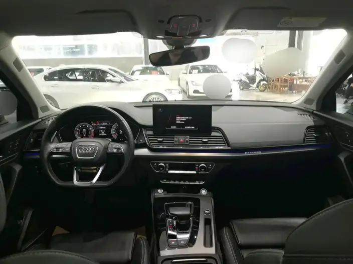 Audi Q5L 2022 Model Facelift 45T Luxury Dynamic Model – фото 9