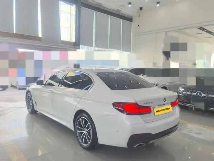 BMW 5 Series 2022 Model Facelift 525Li M Sports Set – фото 5