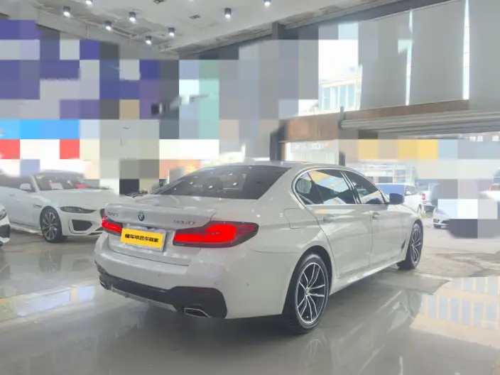 BMW 5 Series 2022 Model Facelift 525Li M Sports Set – фото 7