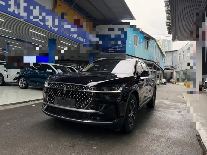Nautilus 2023 Model 2.0T 4WD Exclusive Edition – фото 1