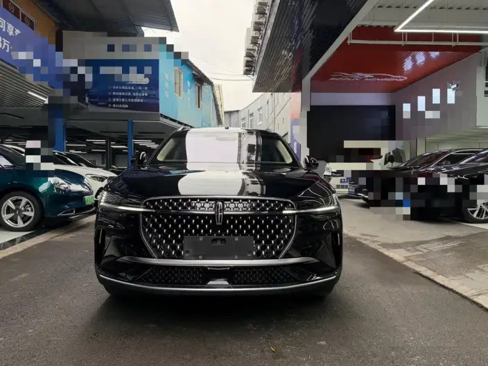 Nautilus 2023 Model 2.0T 4WD Exclusive Edition – фото 2