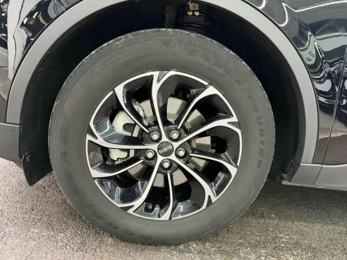 Nautilus 2023 Model 2.0T 4WD Exclusive Edition – фото 9
