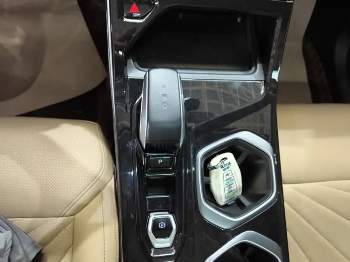 Geely Boyue L 2023 Model 1.5TD DCT Noble Model – фото 9