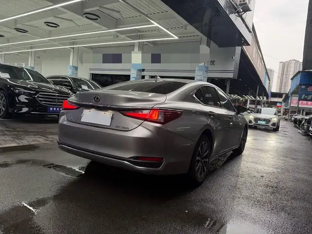 Lexus ES 2022 Model 200 Superior Edition – фото 6