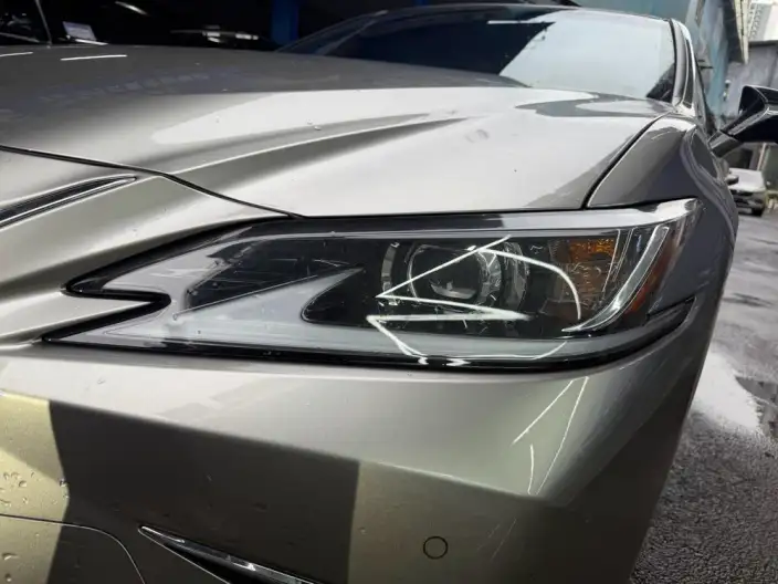 Lexus ES 2022 Model 200 Superior Edition – фото 7