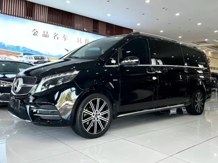 Mercedes-Benz V-Class 2022 Model V 260 L Long wheelbase Deluxe Edition – фото 1