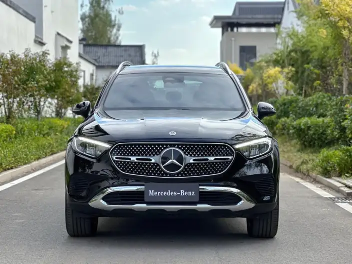 Mercedes-Benz GLC 2024 Model GLC 260 L 4MATIC Dynamic Model 5 seat – фото 2