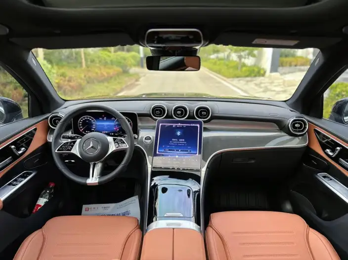 Mercedes-Benz GLC 2024 Model GLC 260 L 4MATIC Dynamic Model 5 seat – фото 8