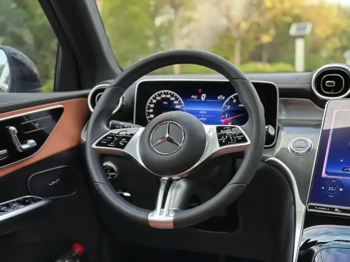 Mercedes-Benz GLC 2024 Model GLC 260 L 4MATIC Dynamic Model 5 seat – фото 9