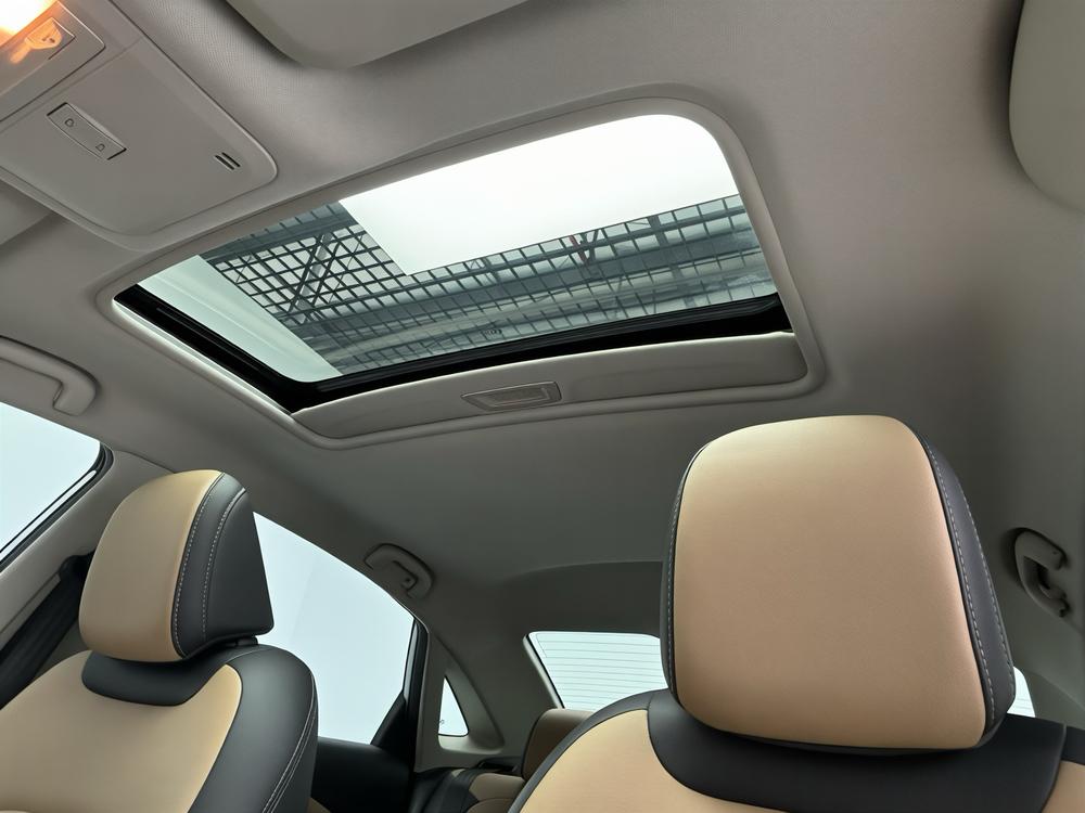 Chevrolet Corolla 2022 320 Automatic Enjoy Sunroof – фото 19