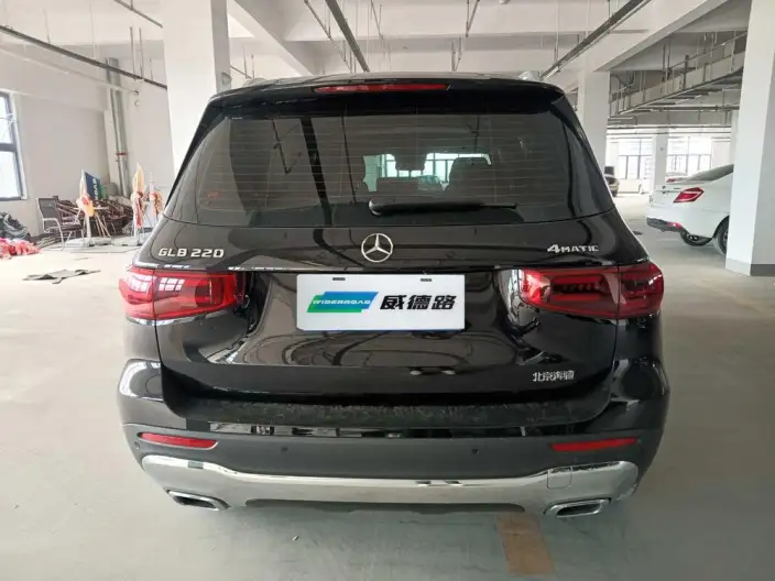 Mercedes-Benz GLB 2024 Model GLB 220 Fashion Model – фото 5