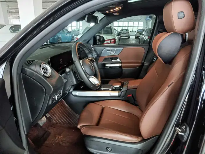Mercedes-Benz GLB 2024 Model GLB 220 Fashion Model – фото 9