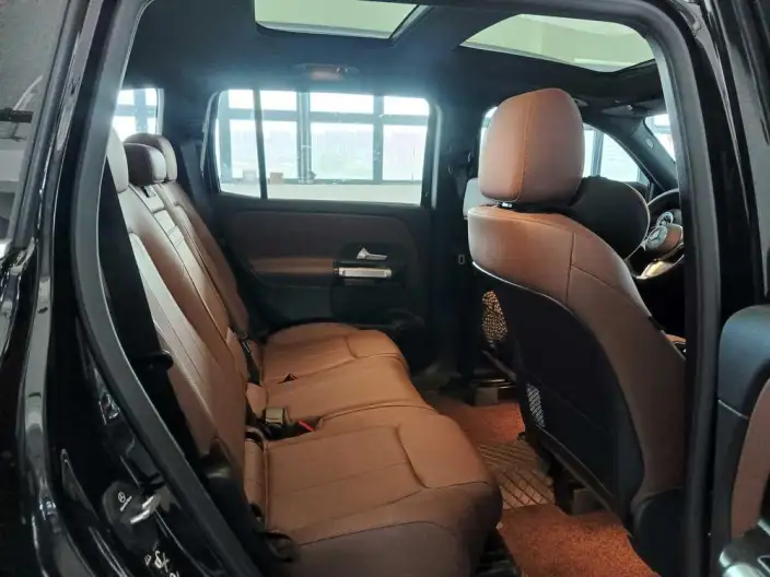 Mercedes-Benz GLB 2024 Model GLB 220 Fashion Model – фото 10
