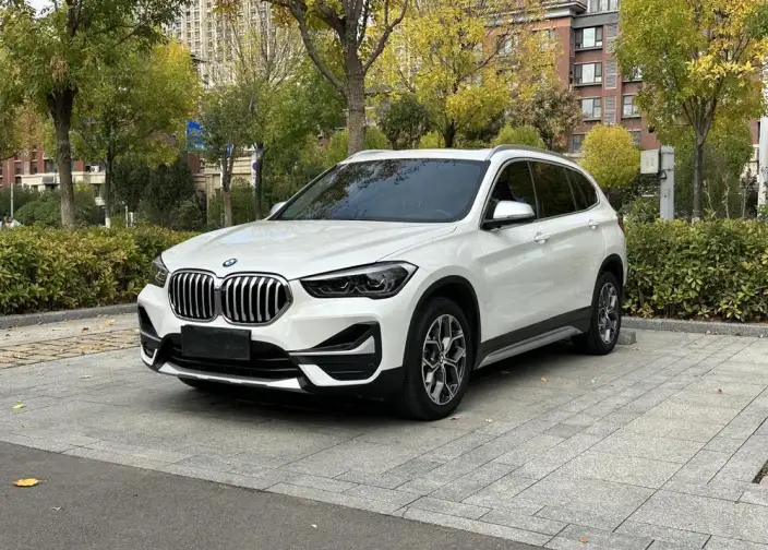 BMW X1 2022 Model sDrive20Li Exclusive Model – фото 1