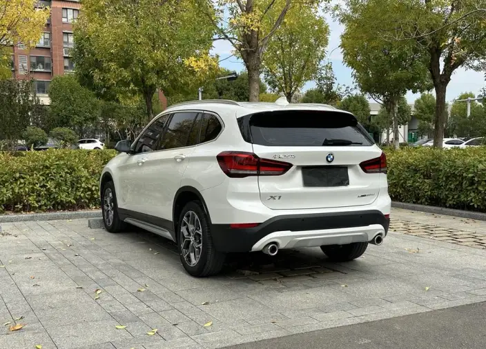 BMW X1 2022 Model sDrive20Li Exclusive Model – фото 4