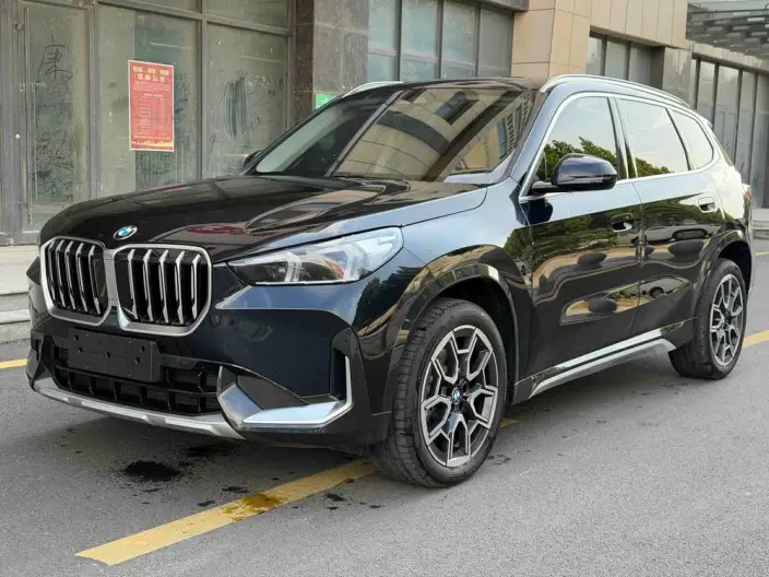 BMW X1 2026 Model sDrive25Li X Design Set – фото 1