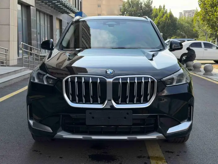 BMW X1 2026 Model sDrive25Li X Design Set – фото 2