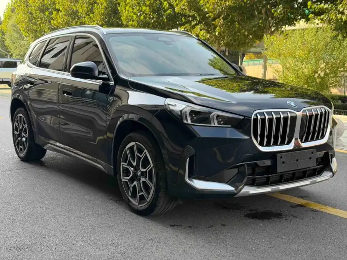 BMW X1 2026 Model sDrive25Li X Design Set – фото 3