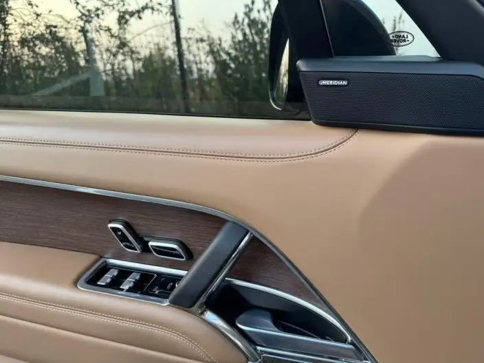 Range Rover 2024 Model 3.0 L6 400PS Shengshi Extended Edition 7 seat – фото 8